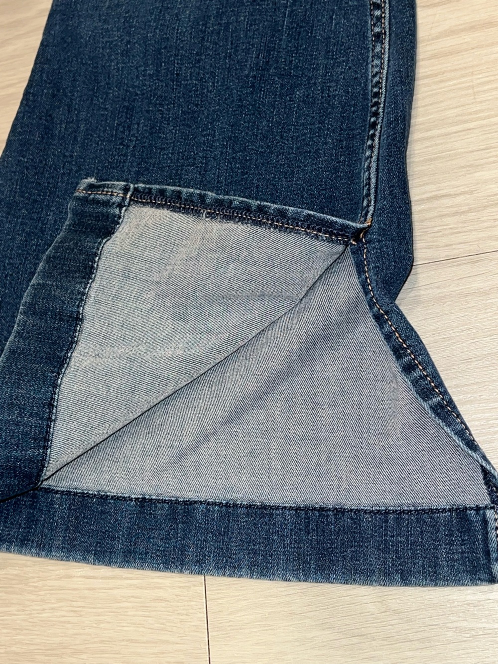 Hollister High Rise Dark Wash Vintage Flare Jeans size 9 short - Picture 4 of 6